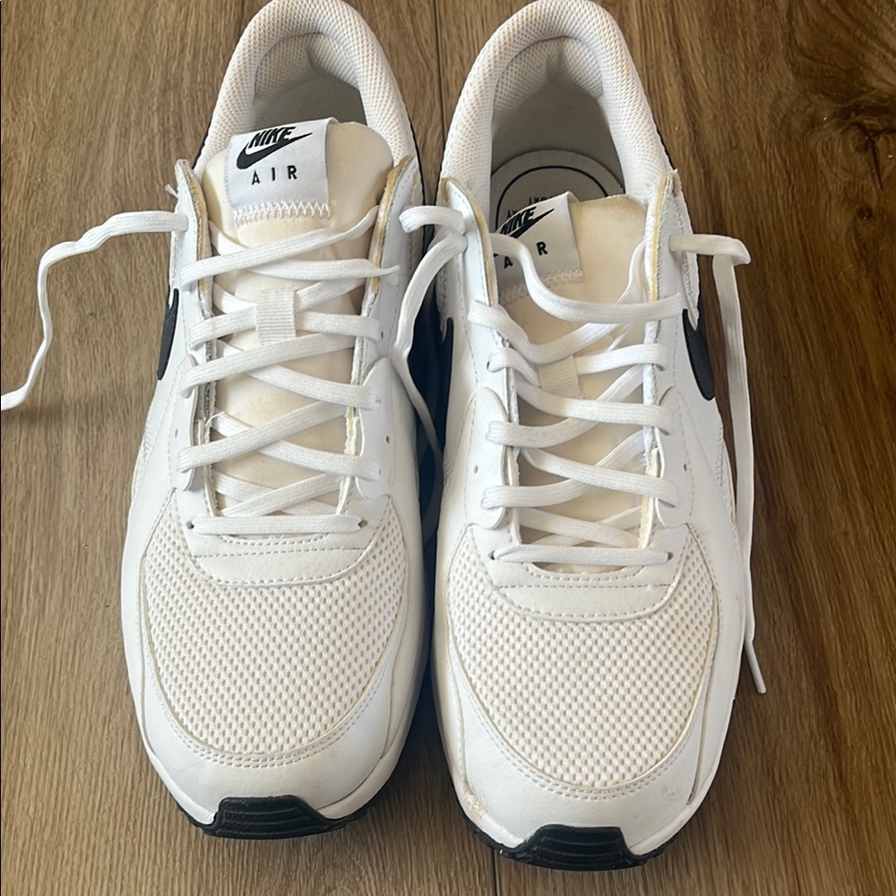 Nike AirMax Men's White Sneakers - Picture 2 of 4